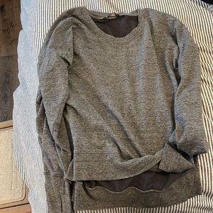 Athlete grey sweatshirt